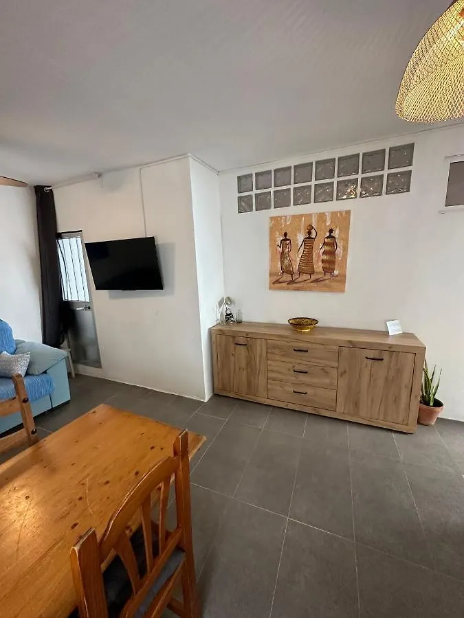 Apartment In Old Town With Roof Terrace And Fibre, Tarifa
