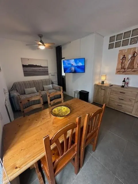 Apartment In Old Town With Roof Terrace And Fibre, Tarifa