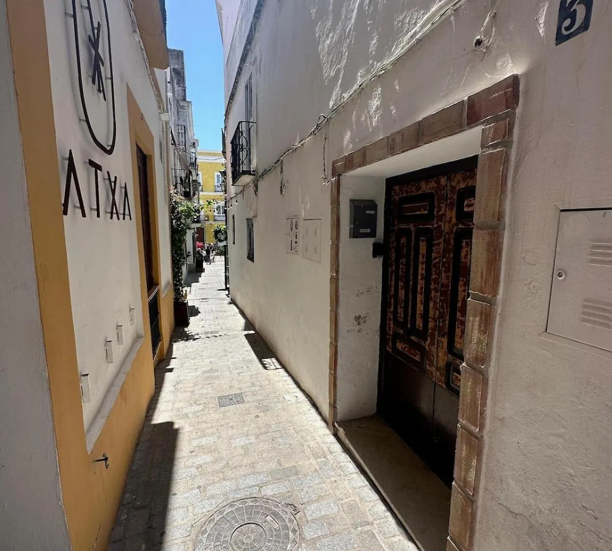 Apartment In Old Town With Roof Terrace And Fibre, Tarifa 0*,