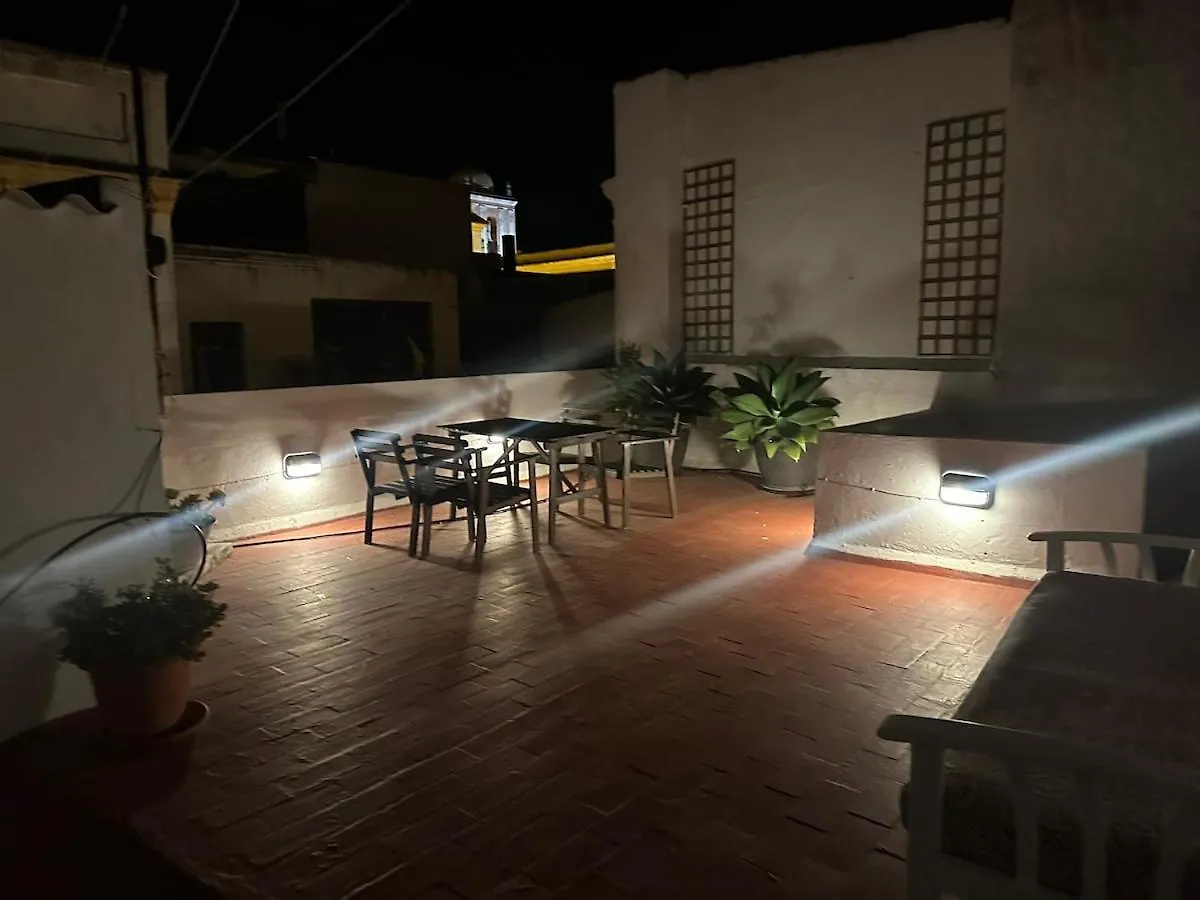 Apartment In Old Town With Roof Terrace And Fibre, Tarifa