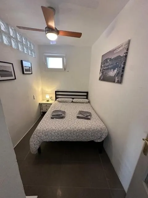 Apartment In Old Town With Roof Terrace And Fibre, Tarifa