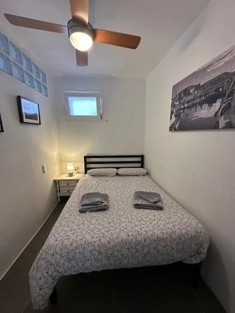 Apartment In Old Town With Roof Terrace And Fibre, Tarifa 0*,