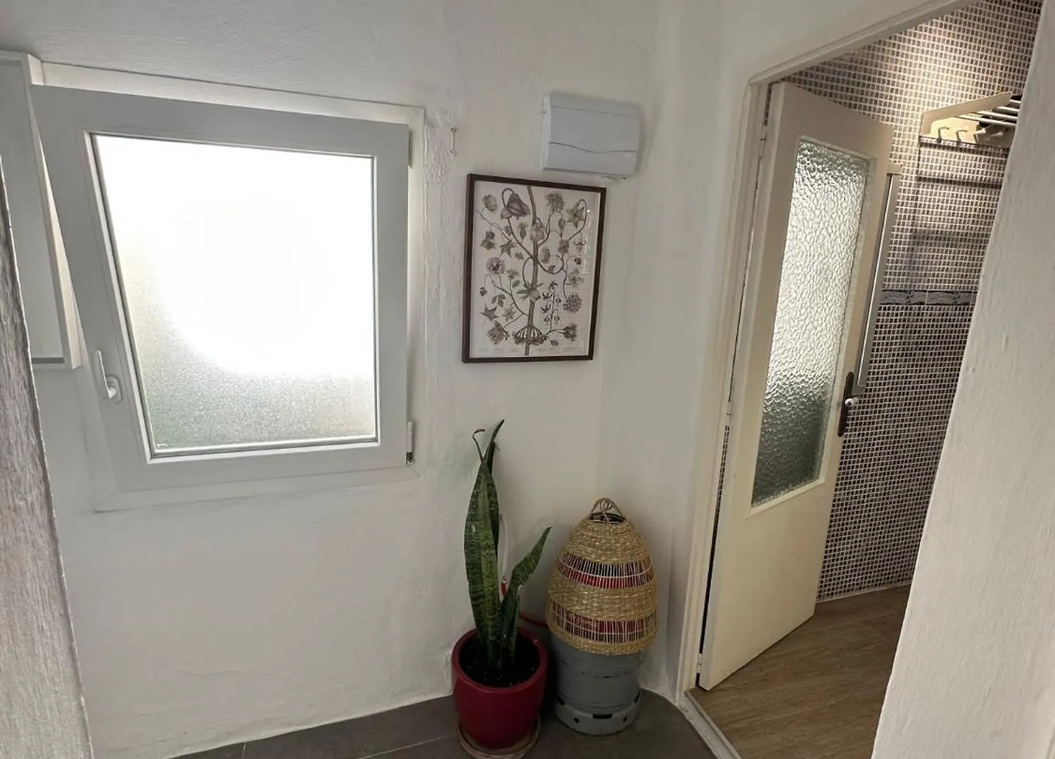 Apartment In Old Town With Roof Terrace And Fibre, Tarifa